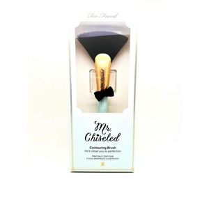 Too Faced Mr. Chiseled Contouring Brush